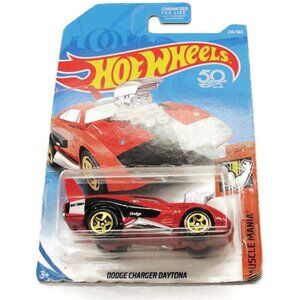 Red Hot Wheels Muscle Mania 5/10 Dodge Charger Daytona Collector #236/365